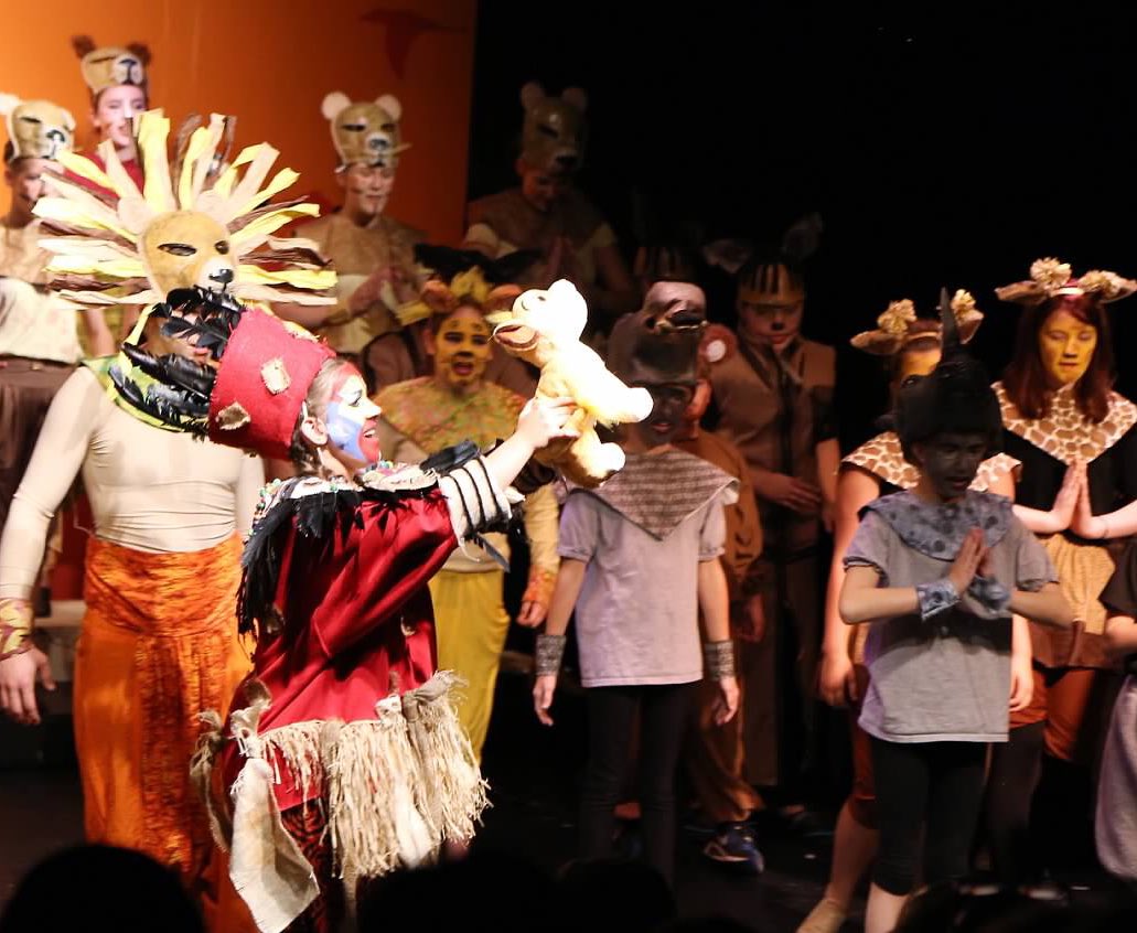 zoeblythe23's tweet photo. SO excited for The Lion King tonight @BroadwayInBham !! time to channel my inner Rafiki :) #TakeMeBackTuesday @TheLionKing #TheLionKing @LionKingTour #Rafiki https://t.co/nXCJFVVS7C