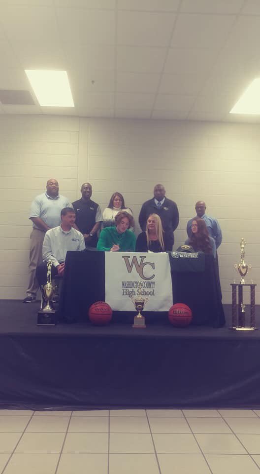PowerRiseFamily's tweet photo. This is what is all about, kids getting their education paid for and playing college basketball!
Congrats to 2018 Wing Conner Frazier (Washington County/GA) on signing with Piedmont College⚡️🏀⚡️
#PowerRise
#TeamPowerBasketball
#TeamPowerNation
@PQSports https://t.co/xE9QDmqM4R