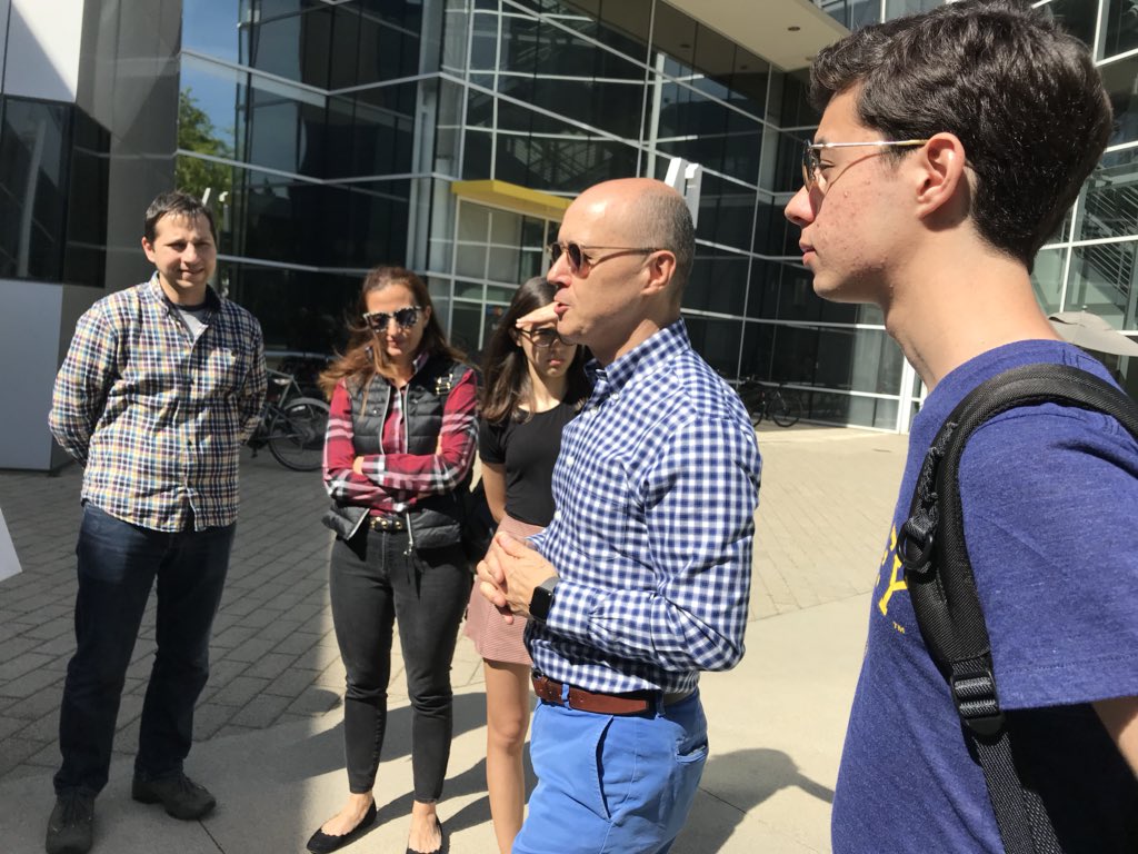 nativemarkest's tweet photo. We are at Google Mountain View and together with @googlecloud director @Evren_Eryurek . Thank you for inviting us and for such a nice tour 😊 https://t.co/MiRmyyVBSN
