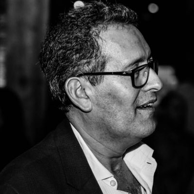Robertvlessing's tweet photo. #NewProfilePic https://t.co/MfS2n5fuNT
