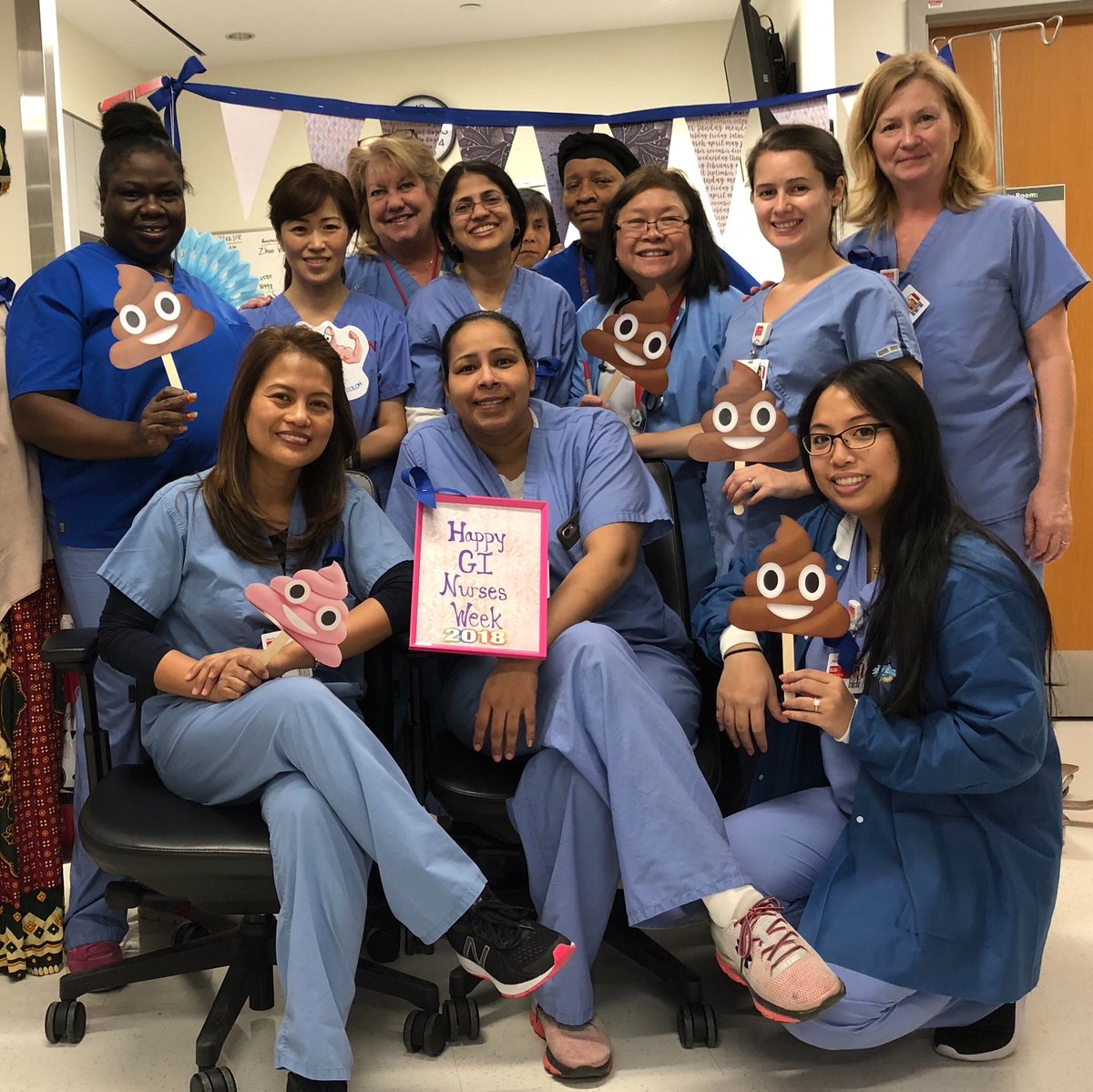 elizaa_go's tweet photo. Happy GI Nurses & Associates Week 2018! 💩💙#ginursesandassociatesweek #nyp #allen #endo #sgna #proud2bgi @nyphospital @AllinatTheAllen https://t.co/q4G3C1sMEu