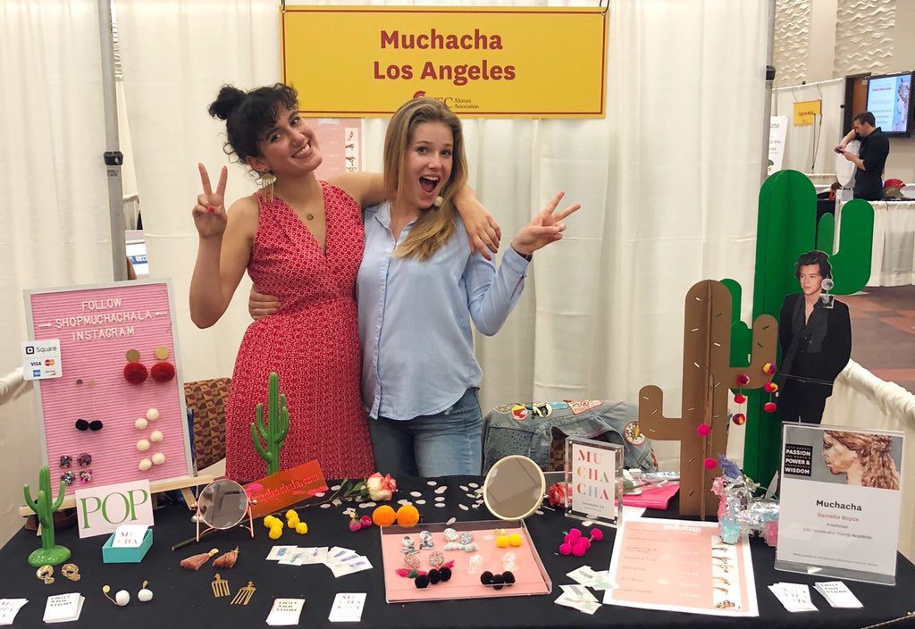 USCIovineYoung's tweet photo. Freshmen Danielle Boyce and Emily Stone selling handmade earrings at the 10th Annual USC Women's Conference Business Expo ✌️#USCWCx #MuchachaLA https://t.co/NTPxccIv93