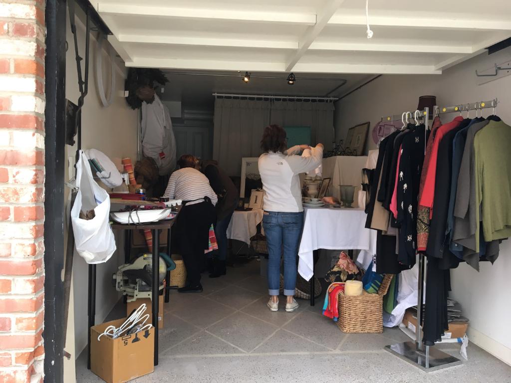 SaveStarlight's tweet photo. Huge-shout to our friend and supporter "Sparks" for hosting a garage sale in benefit of Save Starlight last week.
We are happy to announce that our friend raised $345 towards our cause
https://t.co/9adzRWuHsn
#GivingBack #savestarlight #BalboaPark #GivingTuesday https://t.co/KydrvkFv1p