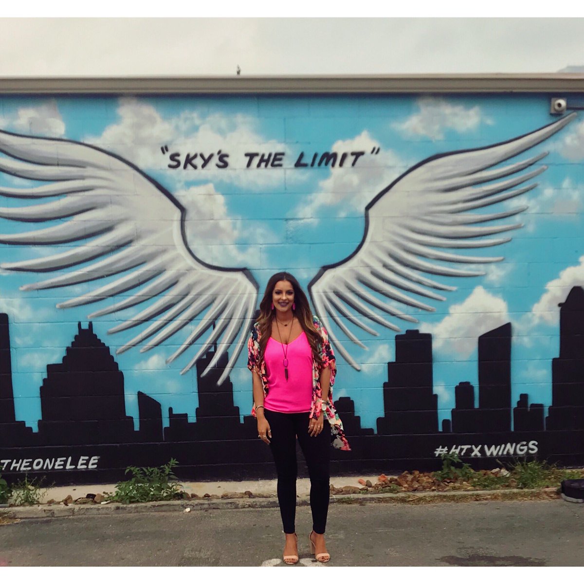 xosraee's tweet photo. 🤘🏼 #htxwings https://t.co/fbOLFgvhcl