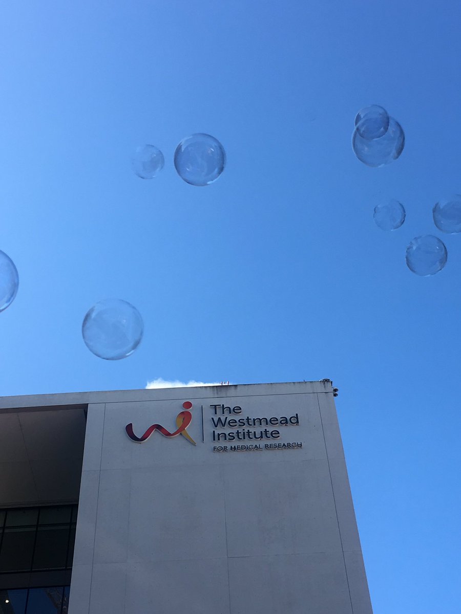 WestmeadInst's tweet photo. A floating bubble symbolises the 'high' or manic moods of #bipolardisorder. A bursting bubble symbolises the depressive phases. #bipolarbubbles #worldbipolarday https://t.co/mQ29vaM5lo