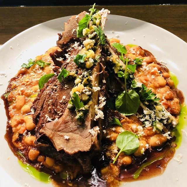 clee4444's tweet photo. Chef Julio Peraza at Floor 2 in Pittsburgh is serving a Braised Lamb Shank that his splits to expose the Marrow.  Absolutely amazing and creative!!! And the fresh grated horseradish pushes it to the next level!!! Best shank I ever tasted. Bravo. https://t.co/NEdDdYgN2n https://t.co/aPJTLpDv6h