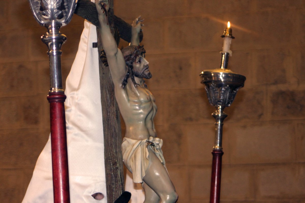 tapealeon's tweet photo. Vía Crucis Leonés Cantado https://t.co/t9mbUASI3j https://t.co/AkpM8aBoO1
