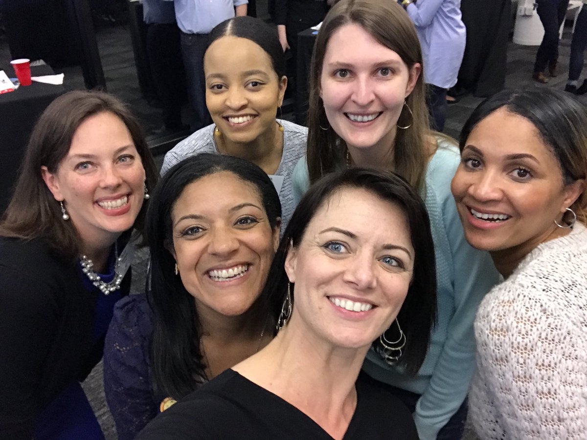 stinaz27's tweet photo. Team @Turner representing at the #VOXBee to benefit @VOXROXATL 🐝 https://t.co/8WgdyAW9Xz