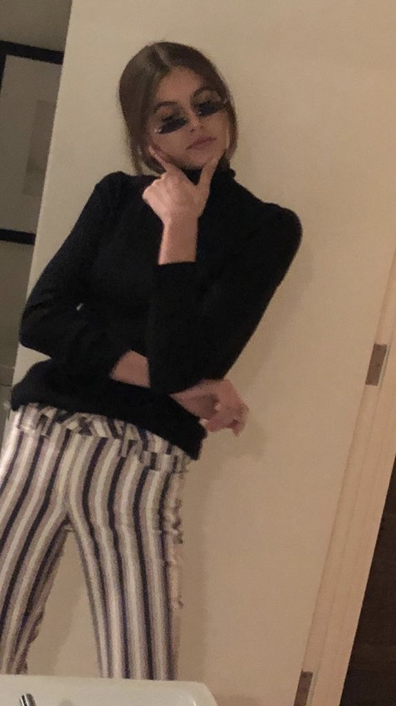 VittoCerettiBR's tweet photo. Vittoria Ceretti via Instagram Stories. https://t.co/ooAE1YTXrm