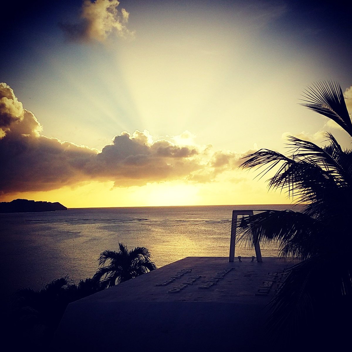 CreatorSundae's tweet photo. Guam

#guam #vacation #wonderfulplace #wannacomeback #peacefull #ocean #beach #sunset #instashot #instagrammer #lovelyvacation #vacationphoto #drramland placfornexttrip #wannavisit #sunsetpic #sunsetpictures #guamlover #sunsetlover https://t.co/21laHTFZQ7