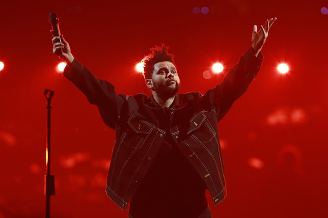 Complex's tweet photo. Will @theweeknd bless us with new music on Friday? https://t.co/pgcbtfqIEu https://t.co/7pgmPKa0u4