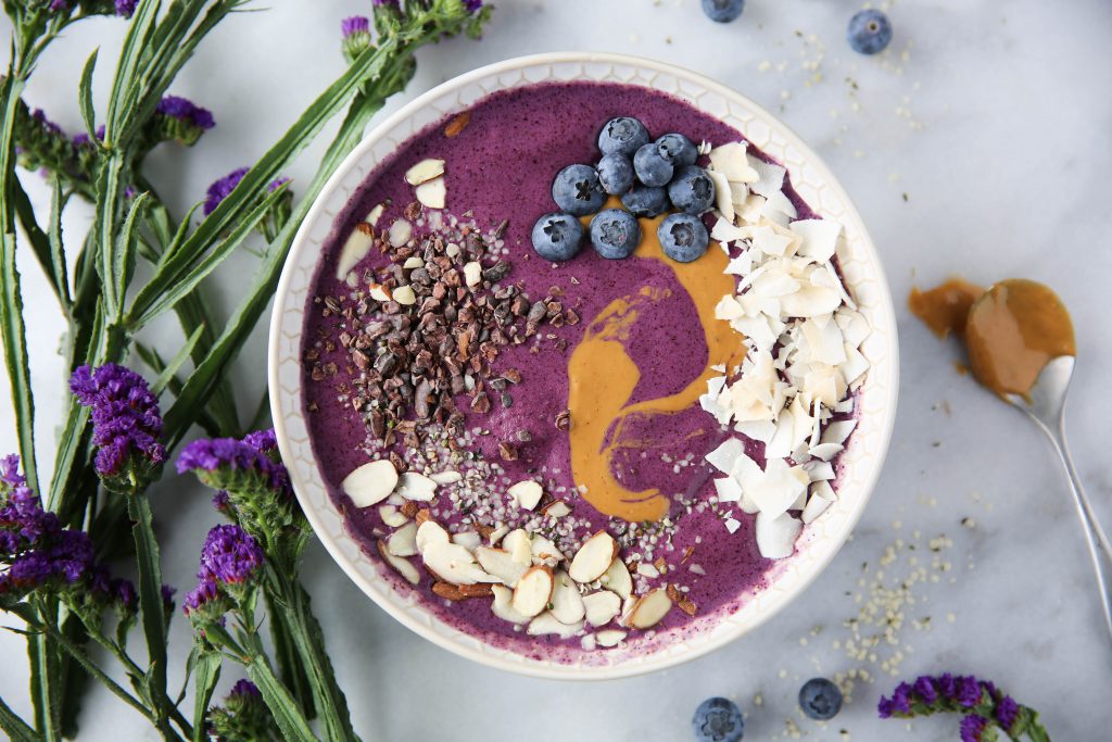 Blueberry Protein Smoothie Bowl (+ cooking video AND special event details!)  #food paleomg.com/blueberry-prot…