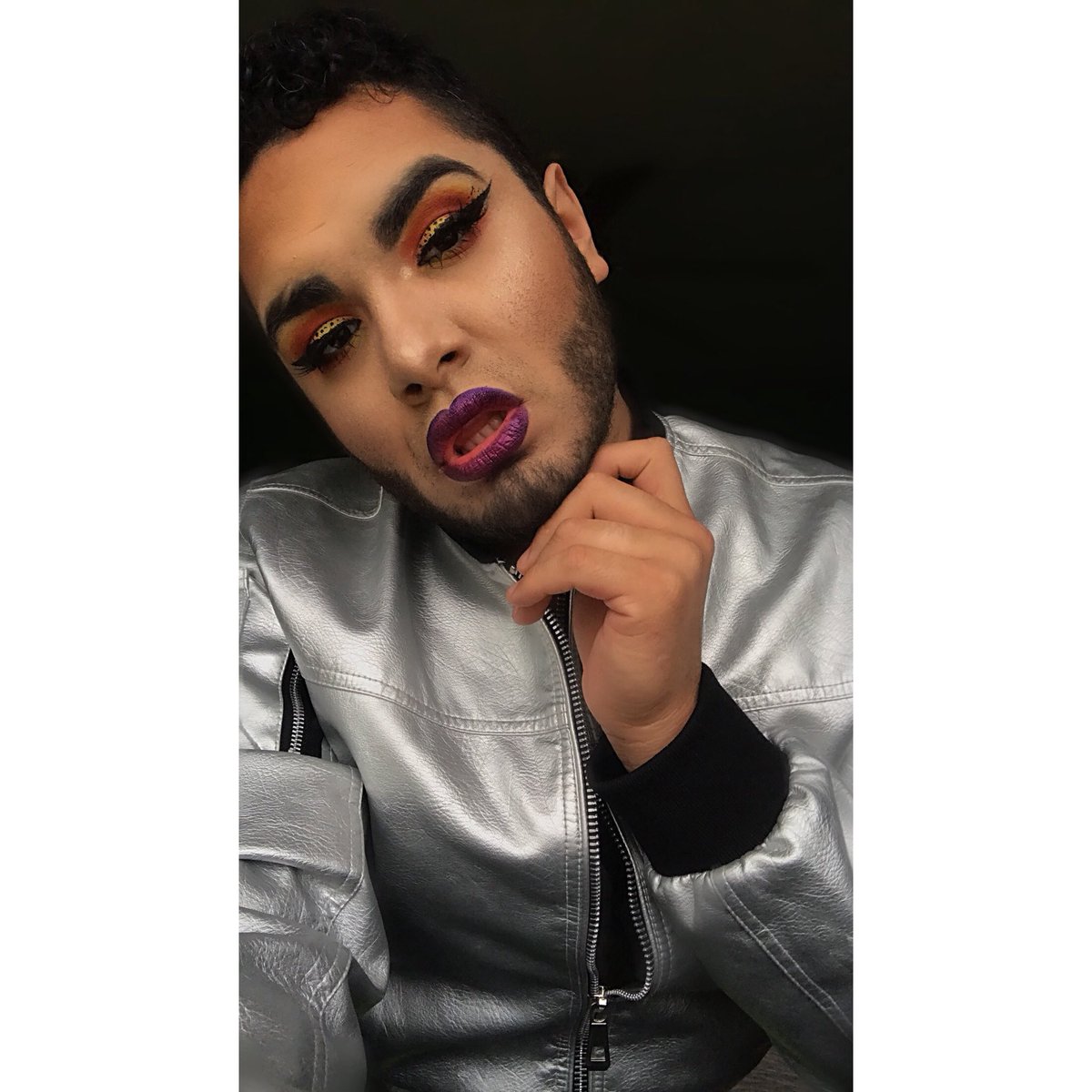 JMaquillador92's tweet photo. Category is: BUTCH QUEEN REALNESS ππππβ¨
@michellevisage @RuPaul
#MaleMUA #menwhowearmakeup #MUA #MoveWithAPureHeart #LoveYourself #Gay #GayLatino #GayGuy #GayMuscles #gayboy #GayGuysWithBeards #Eyebrows #Scruff #Beard #FacialHair #Selfie #GayLove #Texas #Dallas #Denton https://t.co/lpbEolUJ95