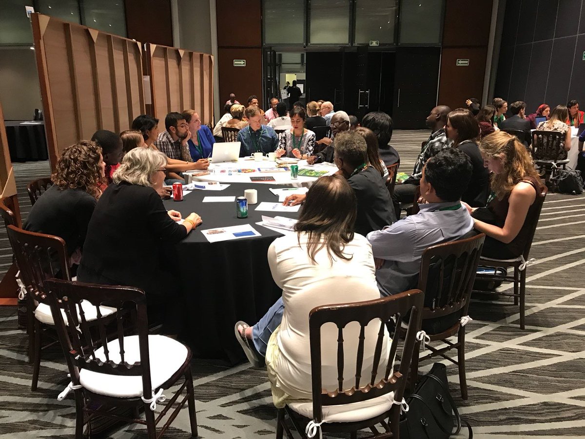 MiraculeDG's tweet photo. @STS_Intl Problematizing the familiar #CIES2018 #CDMX roundable discussions #Ghana #StandardsbasedCurriculum #Numeracy #Africa #TeacherPractices #Coaching @USAIDlearning @USAIDEducation @USEmbassyGhana https://t.co/soQDs14Lgz
