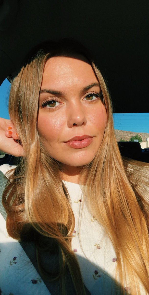 addiembronson's tweet photo. 🌷🌷🌷 https://t.co/4eDIVpzSjZ