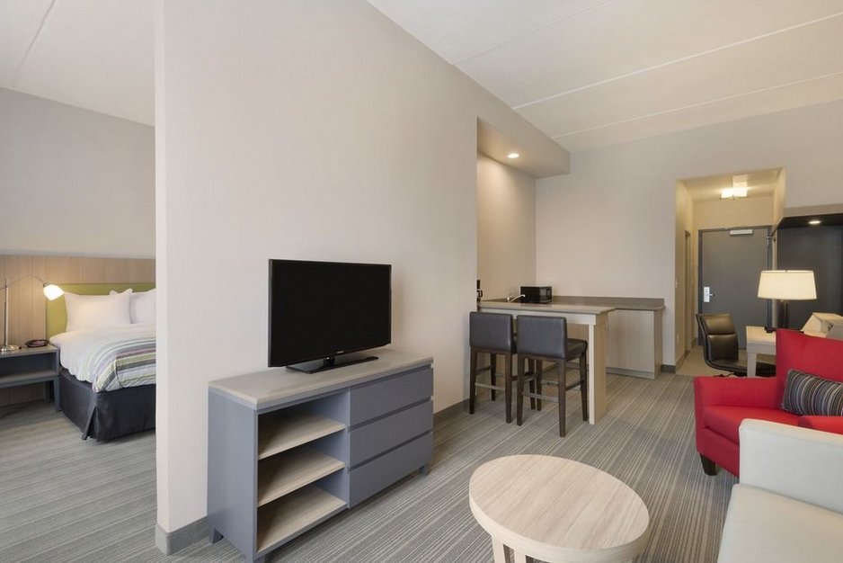 HuataiSam's tweet image. Country Inn hotel furniture...