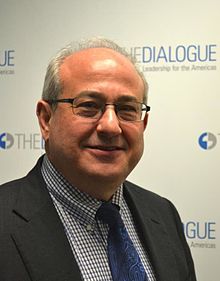 CorreAlexandra's tweet photo. Un aparte de mí entrevista con #MichaelShifter pdte. @The_Dialogue"Más allá del discurso y características que pueda tener @petrogustavo, me parece que es exagerado afirmar que si gana, #Colombia sería otra #Venezuela... https://t.co/JlJeE6zdAK