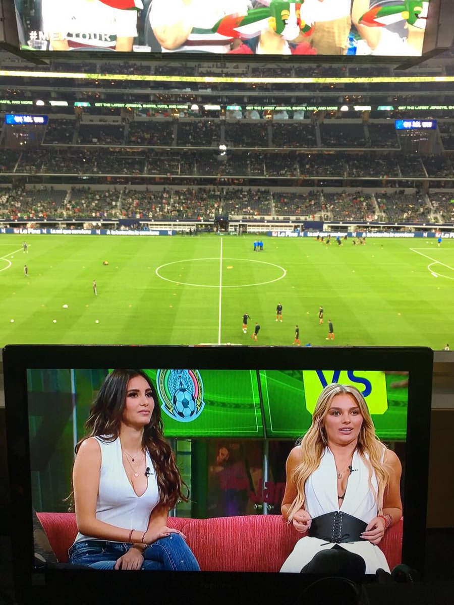 Emocionados por ver a <a href="/barbaraig/">Bárbara Islas</a> hoy en <a href="/TD_Deportes/">Televisa Deportes</a> Mexico VS CROACIA #VamosConTodo siguiendo a México rumbo al Mundial ⚽️ #BarbaraTelevisaDeportes