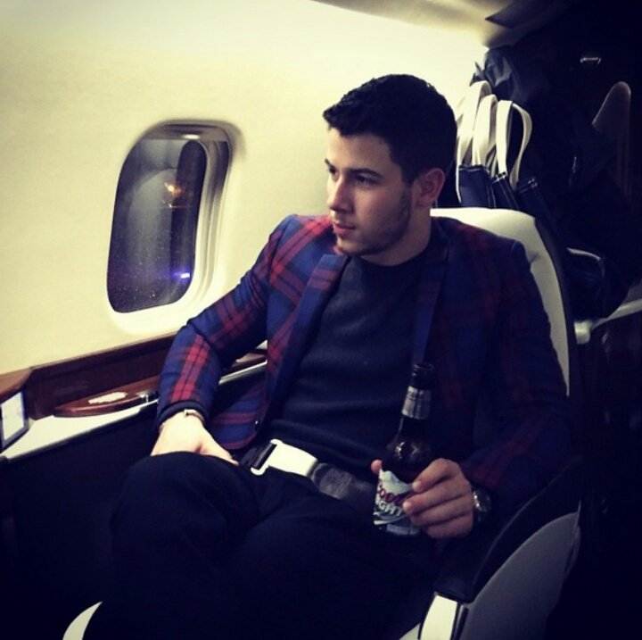HudsonNMess's tweet photo. 28.03| “Amsterdam, here we go.”
El #CQFest nos llama y nosotros respondemos su llamada.
Nos vamos de camino a Amsterdam y ya estoy deseando llegar. Es un lugar que siempre me ha encantado.
Mañana haremos que Holanda arda.🔥
Espero veros allí. https://t.co/zlUrcoOi1y