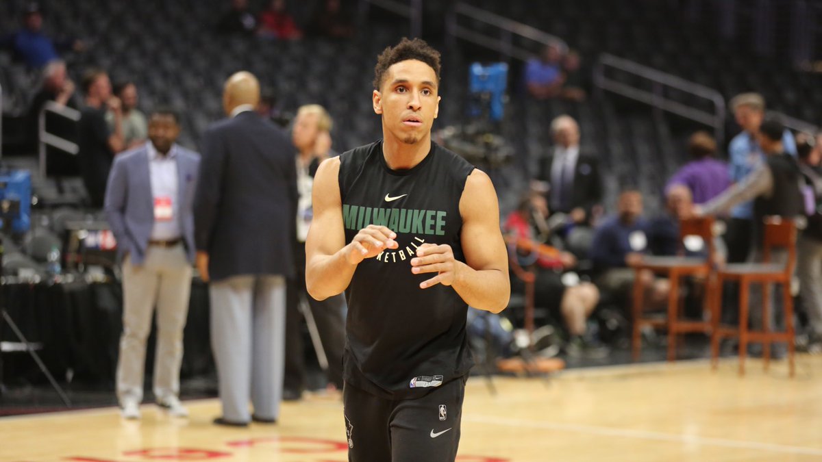 Bucks's tweet image. The Prez continues his recovery pregame. 

#FearTheDeer