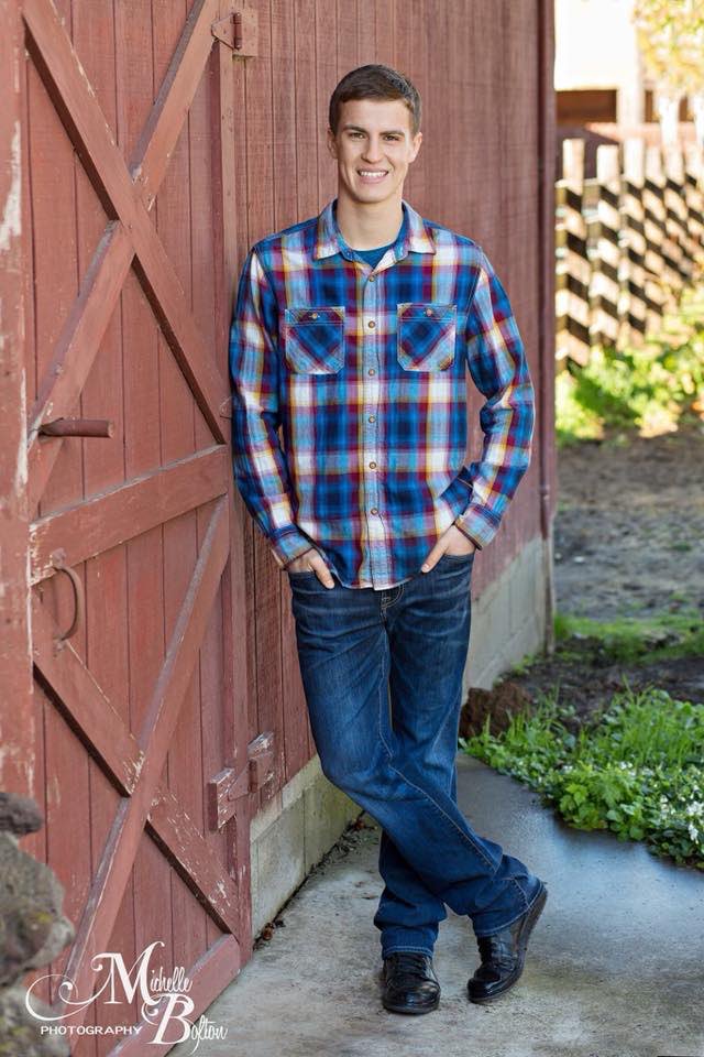 Presenting Grant Gunkel from <a href="/AGR_WSU/">ΑΓΡ Wazzu</a> running to be our Alpha Male !!!! LIKE and get ONE point, RETWEET and get TWO points !! You have until 10 pm :-)