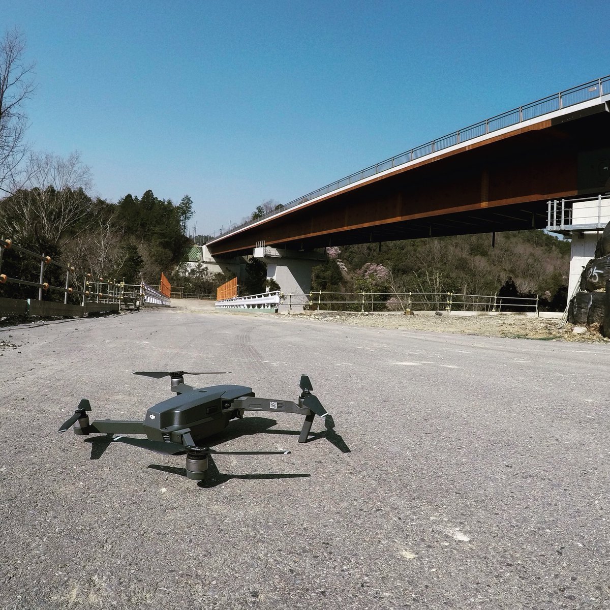 8drone8's tweet photo. 良い天気。絶好のドローン日和！
#ドローン #撮影 #空撮 https://t.co/IFBPUkZxow