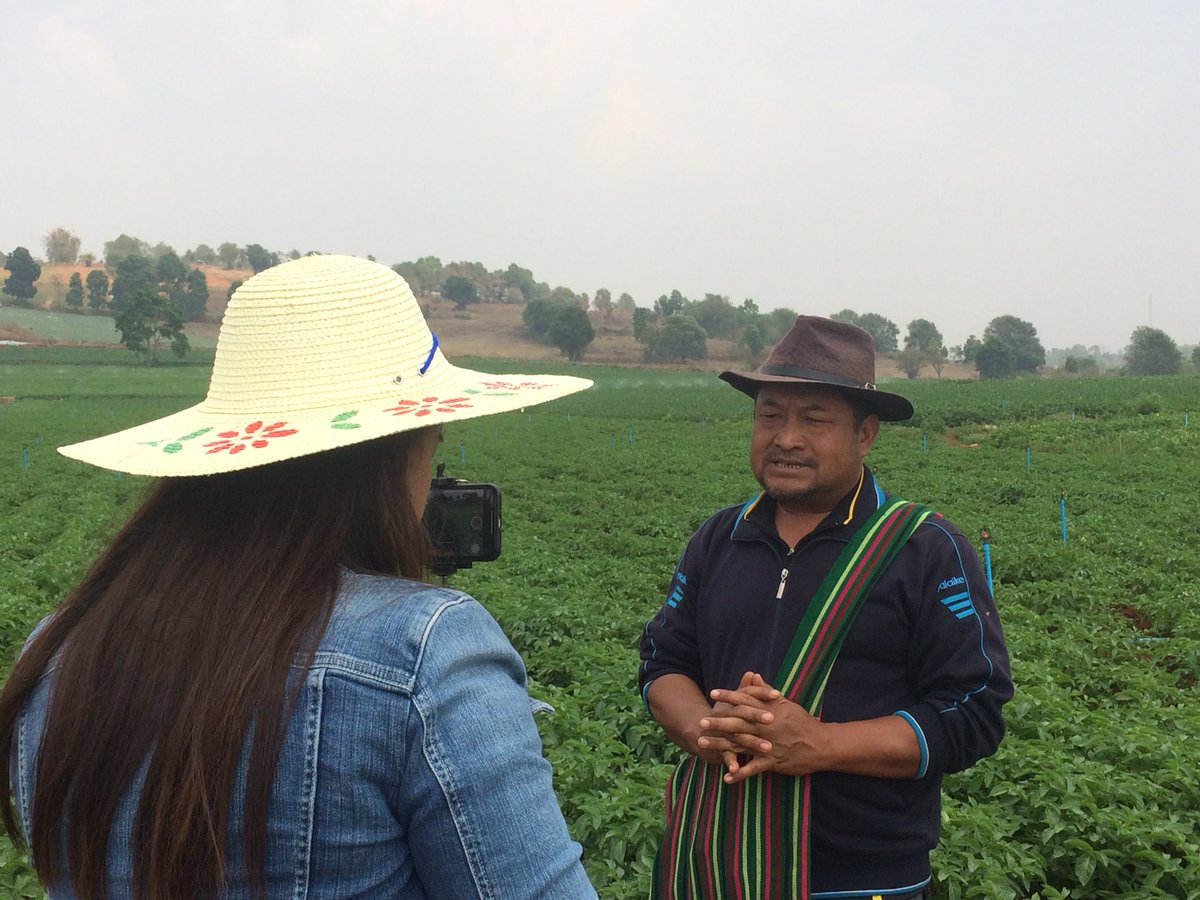 BobJanSU's tweet photo. Pioneering Myanmar farmer Khun San Oo shares his inspiring story with the world.He sold his successful photo studio and became a potato farmer after he saw the great potential during a trip to the Netherlands.Regrets?No way!He leads the way to transform the agricultural sector! https://t.co/HXDvsqPIiG
