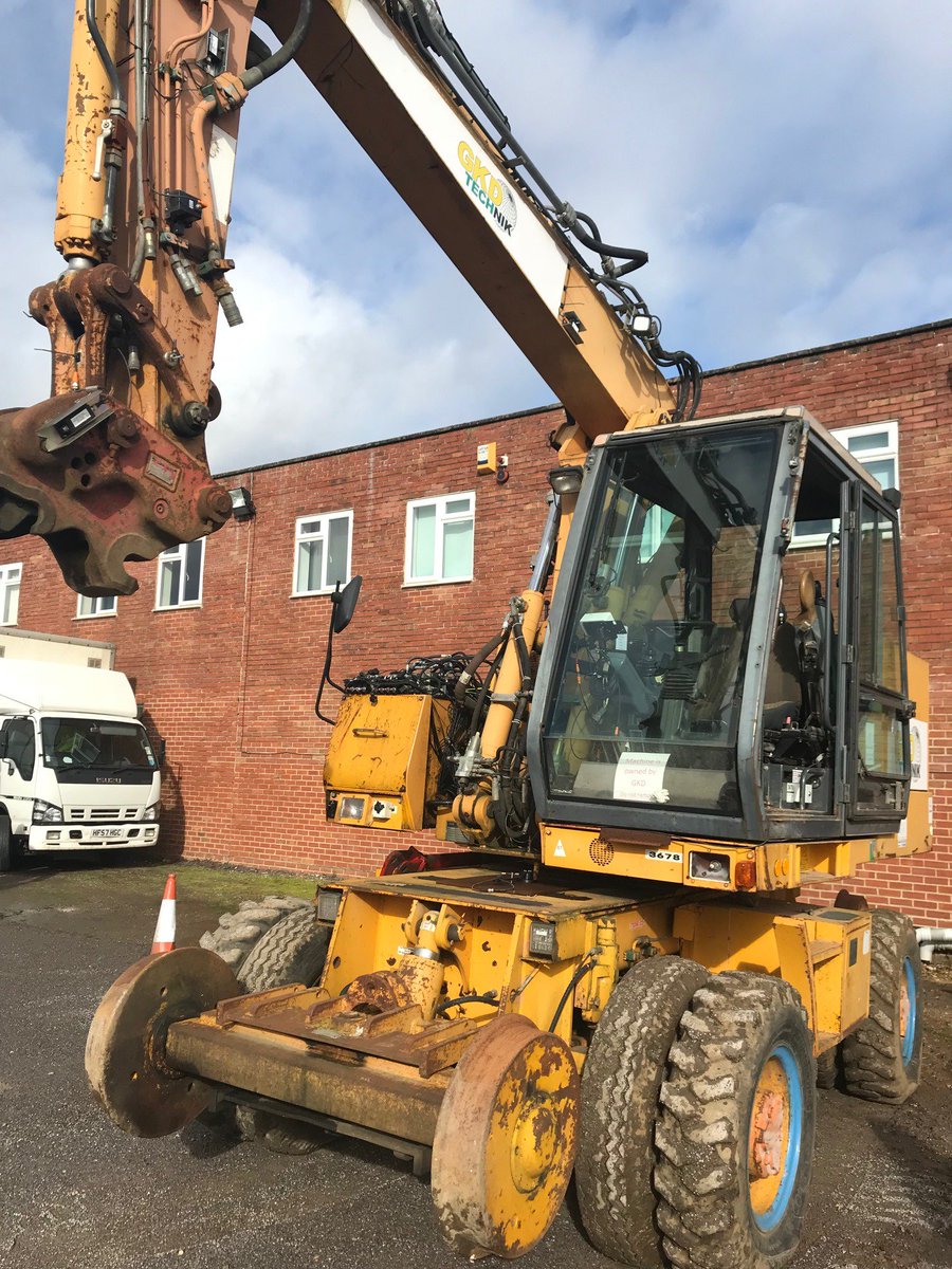 gkdtechnologies's tweet image. Behind the scenes at GKD...
GKD&apos;s trusty rubber duck fitted with machine guidance systems fully installed for testing at our offices in Wimborne Dorset. #engineering #innovation #machineguidance #SafetyFirst #MachineIntelligence