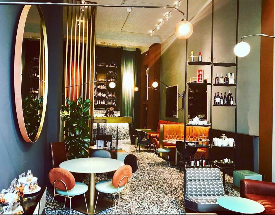 WorkhouseColl's tweet image. We love the mix of brass, terracotta and terrazzo in Baxter Bar, Milano. A must visit while at Fiera Milano. #mustvisit #fieramilano #SalonedelMobile #Milano2018 #interiorinspo