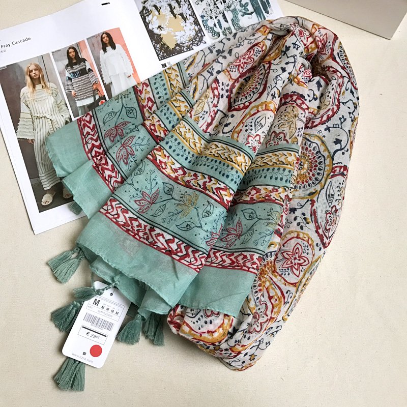 BohoFashionLine's tweet photo. #freespirit #inspiration Ethnic Long Floral Scarf https://t.co/nxRzHTADoT https://t.co/Vzi0trPnMI