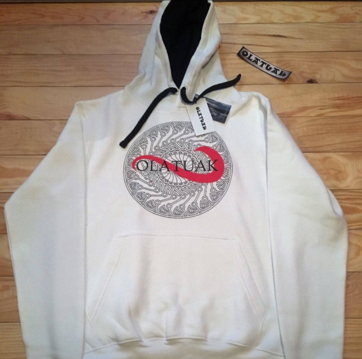OlatuakPassion's tweet photo. Gran precio solo hasta hoy. Contáctanos. #olas #surf #olatuak #euskadi #donostia #madrid #surfergirl #basquecountry #modasurf #surfwear #moda https://t.co/5hp101AzDe