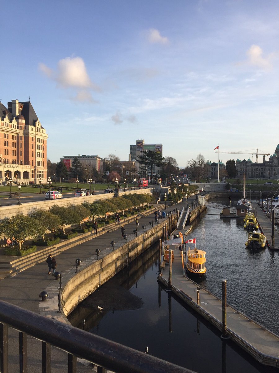 FSTHydrographer's tweet image. Attending Canadian Hydrographic Conference #CHC2018, I must say that the Canadian are  being a terrific host and Victoria, BC is a beautiful city with friendly helpful citizens.