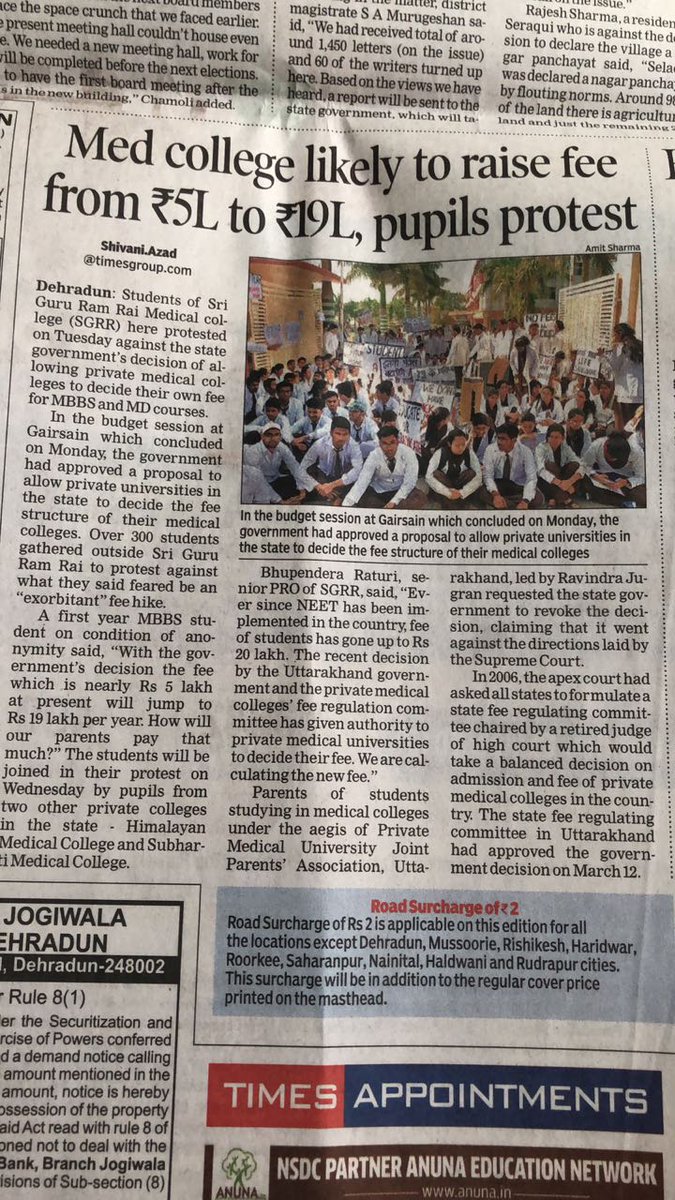 Akanksh14665038's tweet photo. #DoctorsNotBanks https://t.co/V08AtWzBZD