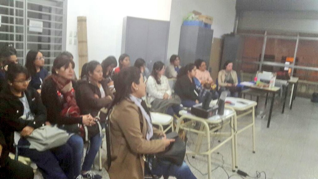 [27/03] Se llevó a cabo la reunión de  planificación de Maestras Socioeducativas en las instalaciones de Mitre 274
La reunión fue transmitida en vivo vía skype para todos los docentes #MSE que viven en el interior de nuestra provincia.
#JuntosTodoEsPosible
#SeguimosPorMás