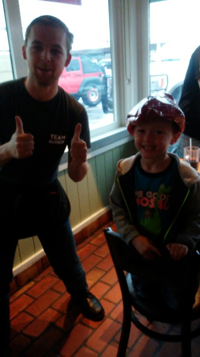 More honorary #ChiliHeads <a href="/Chilis/">Chili's Grill & Bar</a> Tulsa!! #ChilisLove