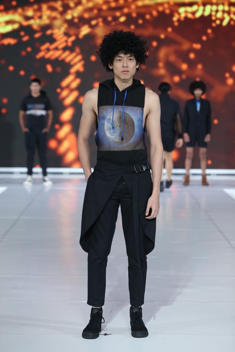 JFF_Runway tweet picture