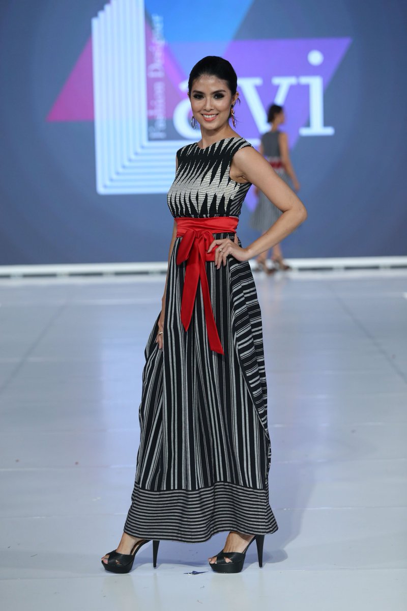 JFF_Runway tweet picture