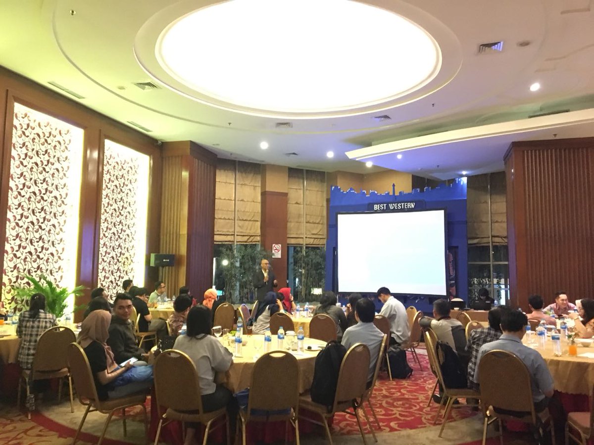 SynnexMetrodata's tweet photo. Synnex Metrodata Indonesia mengadakan seminar bertajuk "Get Genuine Windows, Stay Protected & Up To Date" pada tanggal 27 Maret 2018 di Best Western Hotel, Jakarta.
#microsoft #synnexmetrodataindonesia #esd #electronicsoftwaredelivery #software #original #windows https://t.co/lRmHsRkKk3