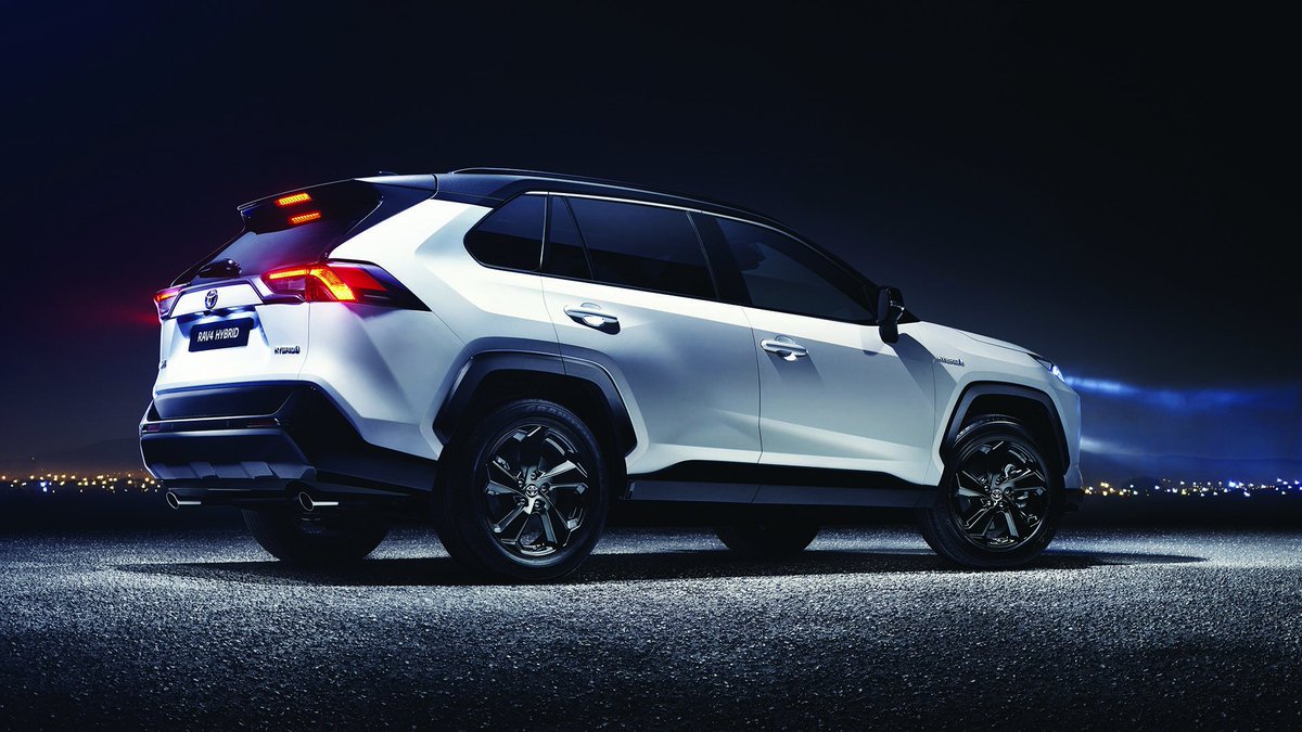 ToyotaUK's tweet photo. Introducing the next generation of adventure. #RAV4 #NYIAS https://t.co/Px8gSzJo1d