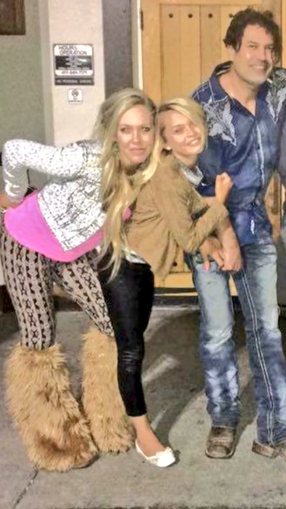 KyleiJo's tweet photo. @erikajayne I ♥️ your outfits always stunning 🔮. My small town with my mom #walmart #BlingFur https://t.co/xiW8ztZdoP