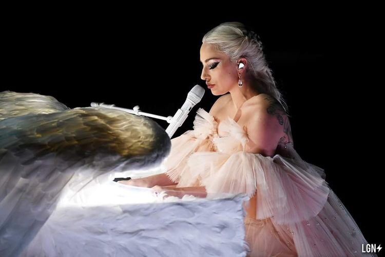 matteuuuuu's tweet photo. Happy birthday mother monster,
Thank you for teaching me that we are special with our divesity, because we are all born this way; thank you for teaching me the kindness, the equality, the courage.
Thank you for being yourself ❤️.
xoxo Matteo🇮🇹 @ladygaga #HappyBirthdayLadyGaga https://t.co/XomzQ3YiUa