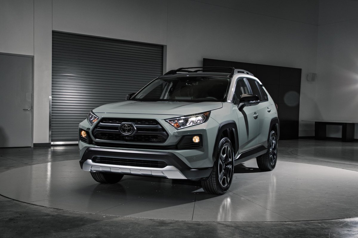 MotorTrend's tweet photo. The @Toyota #RAV4 is what the industry calls a category killer, which means Toyota sells a ton of them--and the competition can’t seem to topple the king. https://t.co/fVKQ8NqwMi https://t.co/6cyzSASE0M