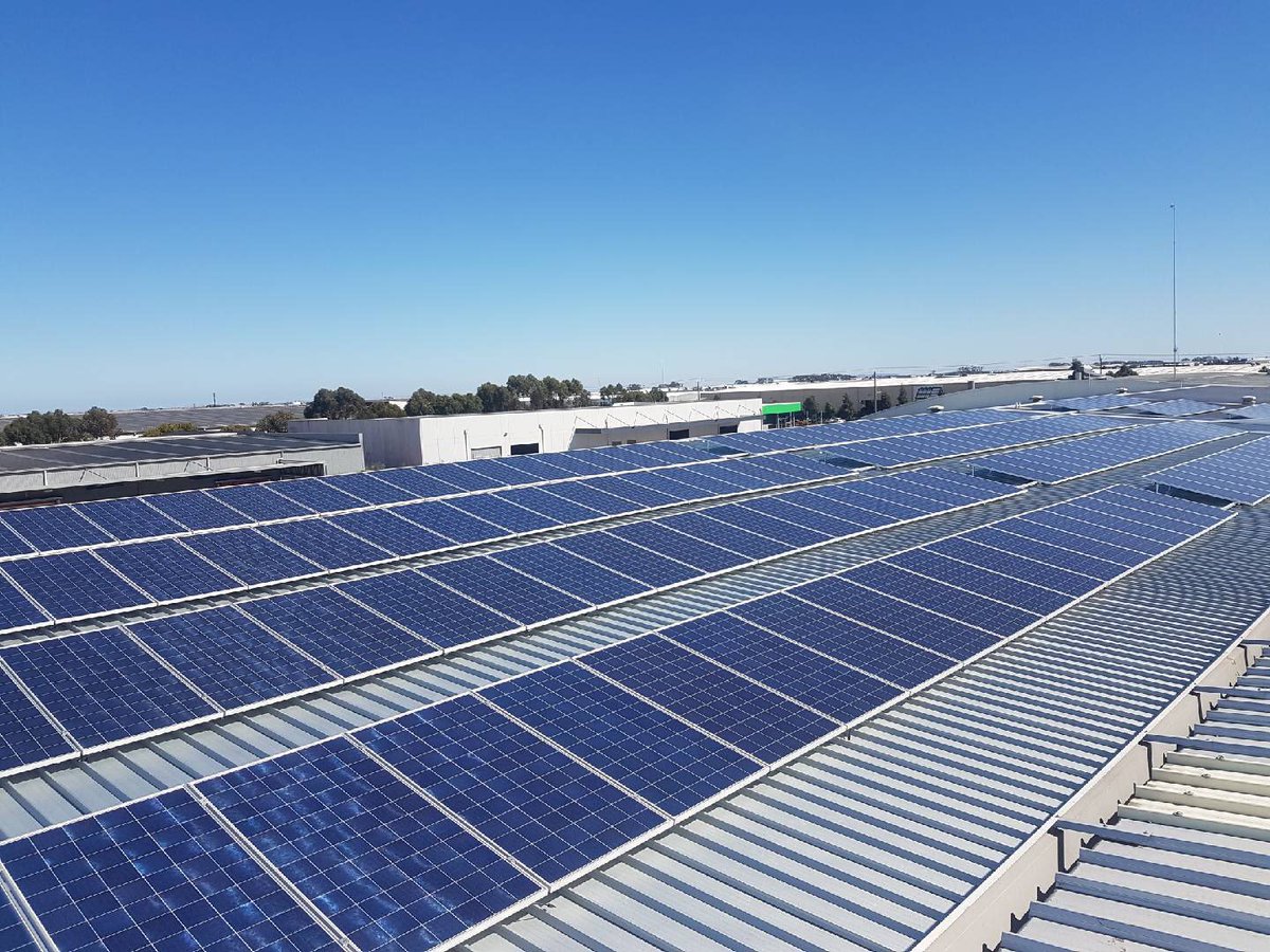 ngelectrical's tweet photo. 431kW job in Derrimut 50% complete. Great effort by the team! https://t.co/k00E4mC4ln