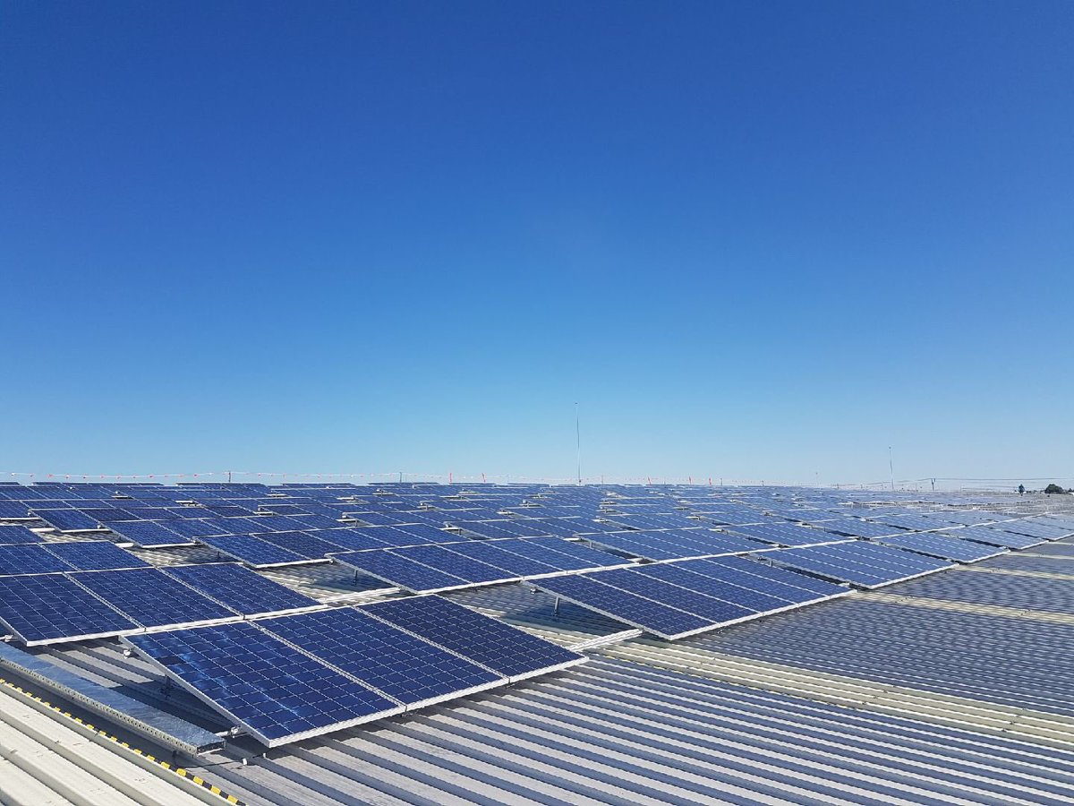 ngelectrical's tweet photo. 431kW job in Derrimut 50% complete. Great effort by the team! https://t.co/k00E4mC4ln