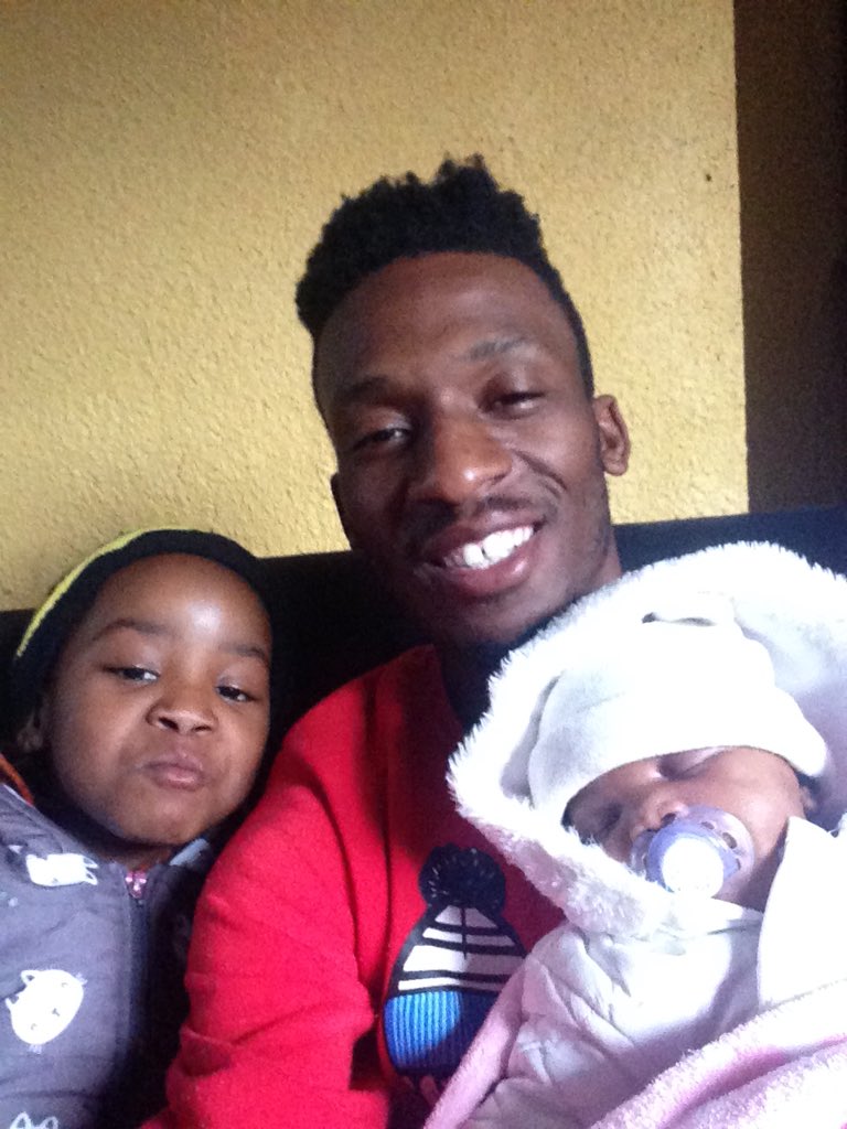 tamtamsithole's tweet photo. To @THEMBIS54226801 I apreaciate u taking care of us #ToAfricanParents https://t.co/WeSeGTvBWX