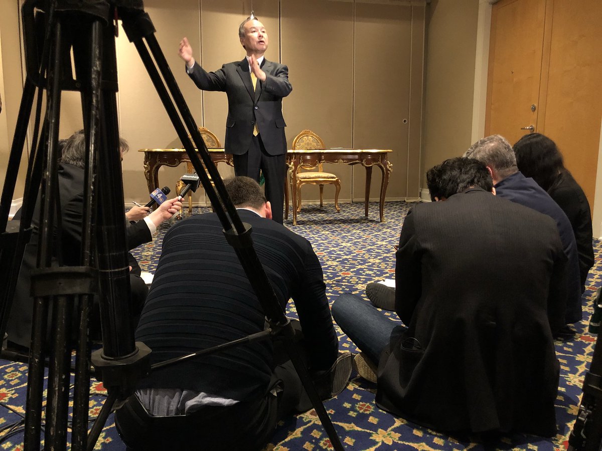 viviannereim's tweet photo. Midnight circle time for journalists with Softbank’s Masayoshi Son at New York’s Plaza hotel, currently taken over by the Saudi government delegation. #15HourWorkDay #MBSinAmerica #TakeMeBackRiyadh 😭😂 https://t.co/nYQzNsDqXy
