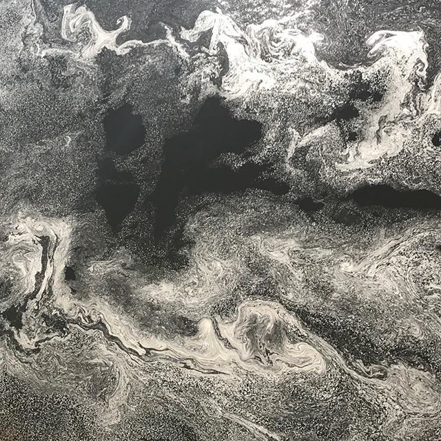scroungepup's tweet photo. #flow – #nofilteratall #mississippiriver #surfaceflow #minneapolis – #fluidmechanics #nature_wizards #riverflow #riverrun #naturehippys #naturphotographie #abstractartofnature #abstracto https://t.co/q37Ajsq4NZ https://t.co/ggpHv1XWyG
