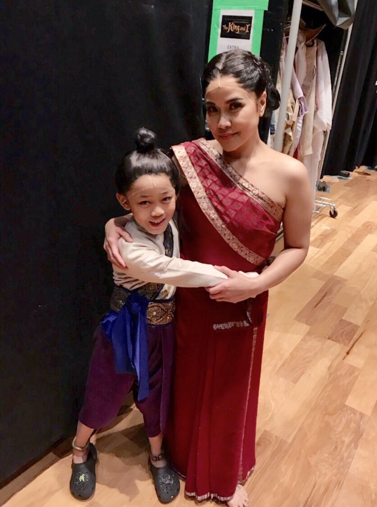 JoanAlmedilla's tweet photo. Happy #worldtheatreday #mysonandi #workingmom&son #tkaitour #kaitour #mytourlife🇺🇸@KingandIMusical https://t.co/bqNIV8pbAf https://t.co/BOYdejkndP