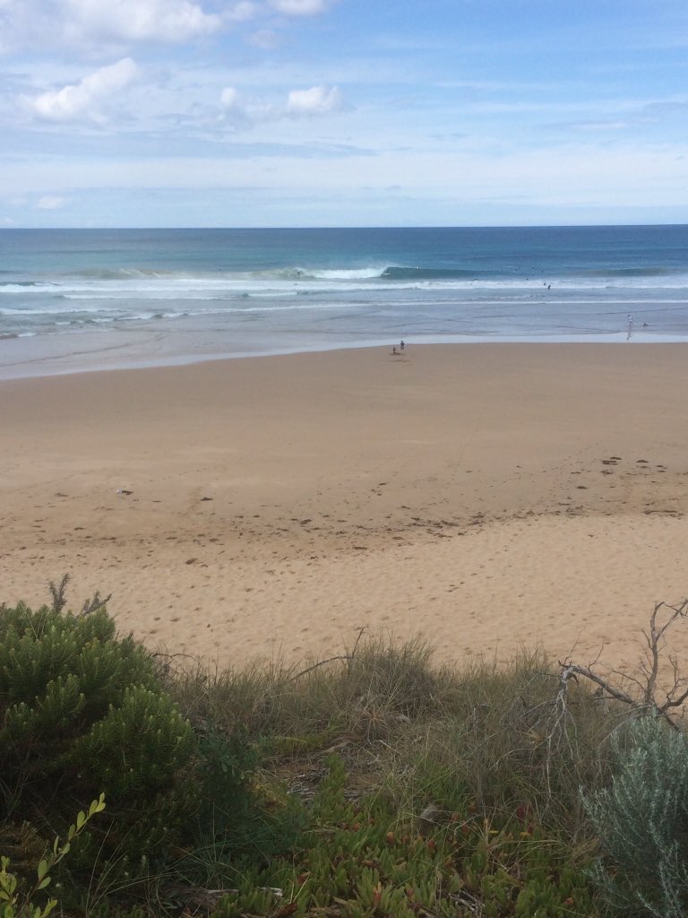 j_j5768's tweet image. Gunnamatta 1st Carpark magic from 2016. Check out that low tide, easterly swell setup dbar style banks, barrels all over! Zoom in on pics please! #surfing #surf #retrosurf #banks