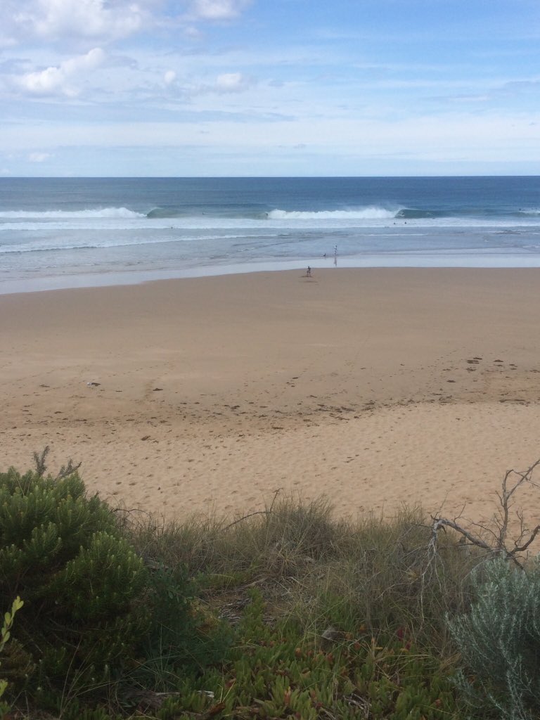 j_j5768's tweet image. Gunnamatta 1st Carpark magic from 2016. Check out that low tide, easterly swell setup dbar style banks, barrels all over! Zoom in on pics please! #surfing #surf #retrosurf #banks